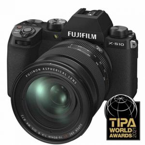 Fujifilm X-S10 + XC15-45mm f/3.5-5.6 OIS PZ

