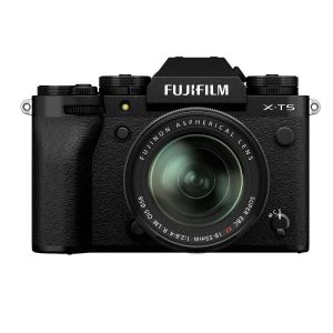 Fujifilm X-T4 Black + XF16-80mmF4 R OIS WR Black
